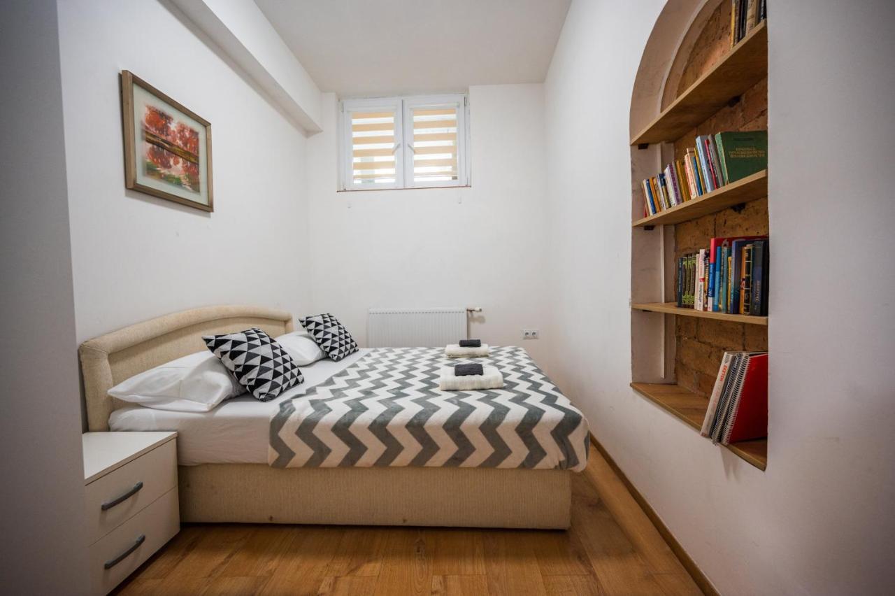 Spacious And Bright 2Bdr Apartment In The Old Town Sarajewo Zewnętrze zdjęcie